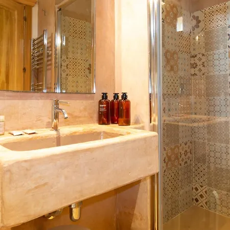 Eye House 1873 Séjour chez l'habitant *