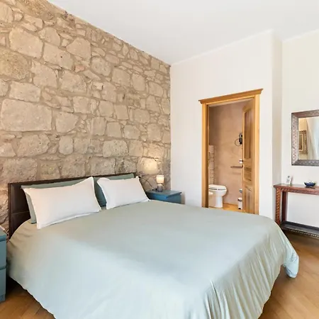 Eye House 1873 Homestay