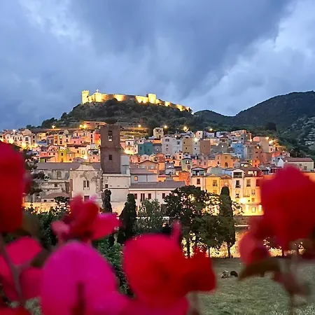 Eye House 1873 Privat bolig Bosa